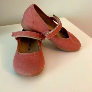 Childrenchic Mary Jane Flats with Hook and Loop Straps – Size 8T